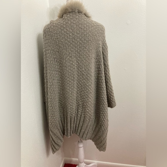NWT Gray Faux Fur Trim Open Sweater Cardigan XL-XXL - Picture 7 of 12
